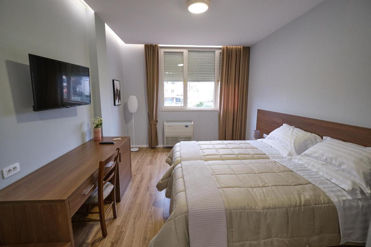 In Center Hotel 티라나 외부 사진